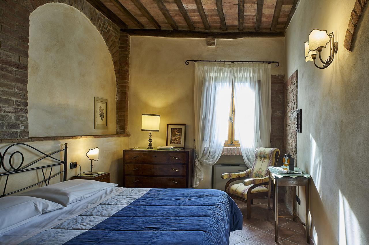 Borgo Piaggiarella Hostal Montecchio Exterior foto